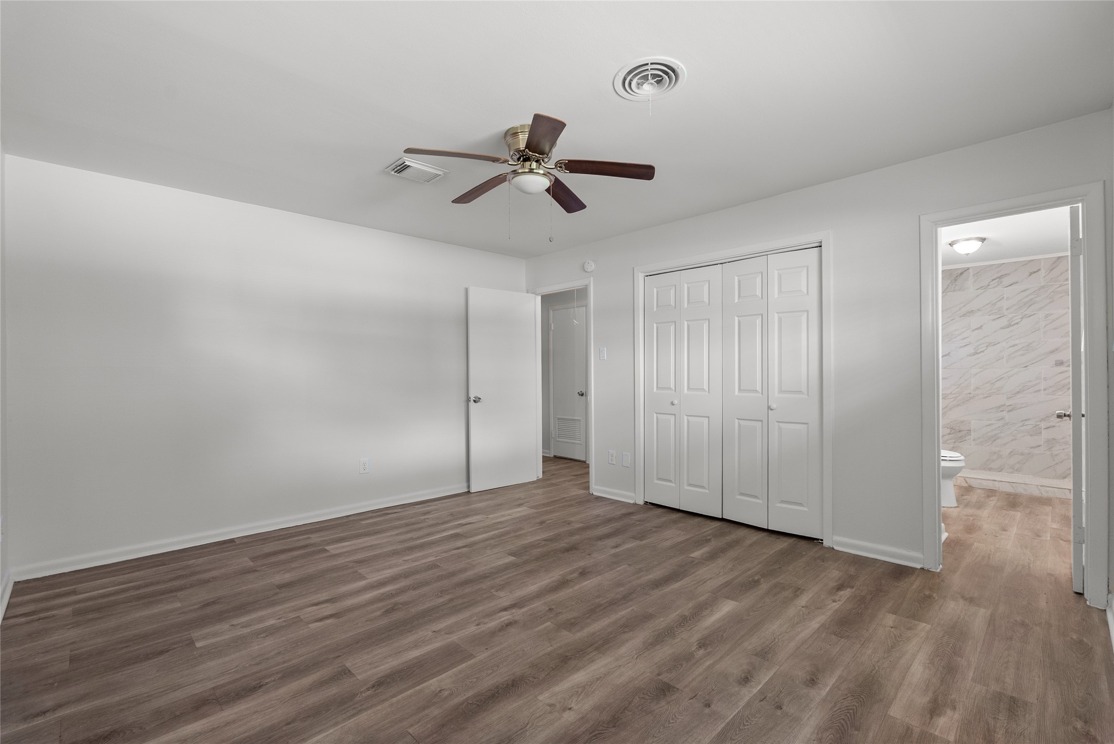 1102 Avenue C Property Photo 9