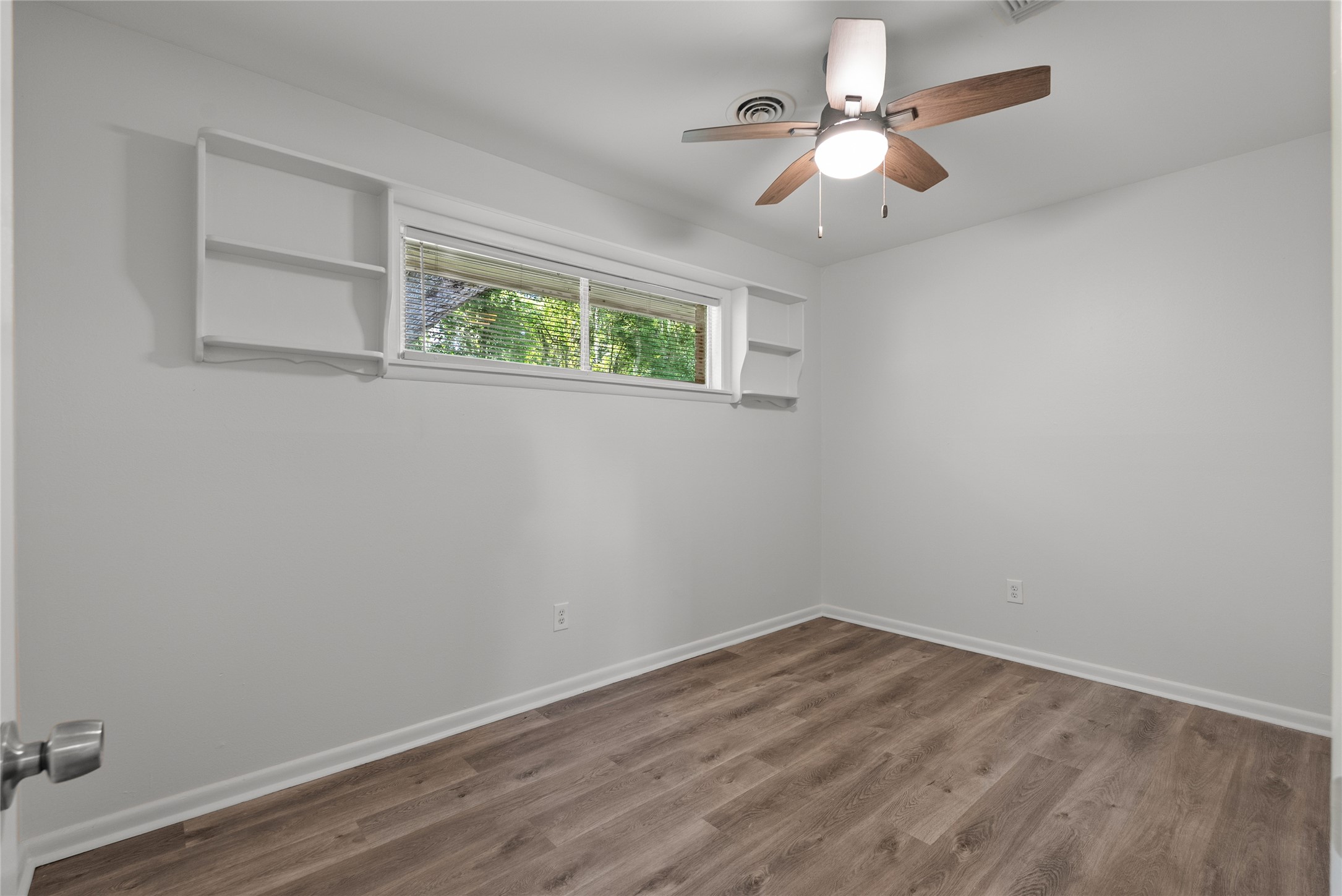 1102 Avenue C Property Photo 13
