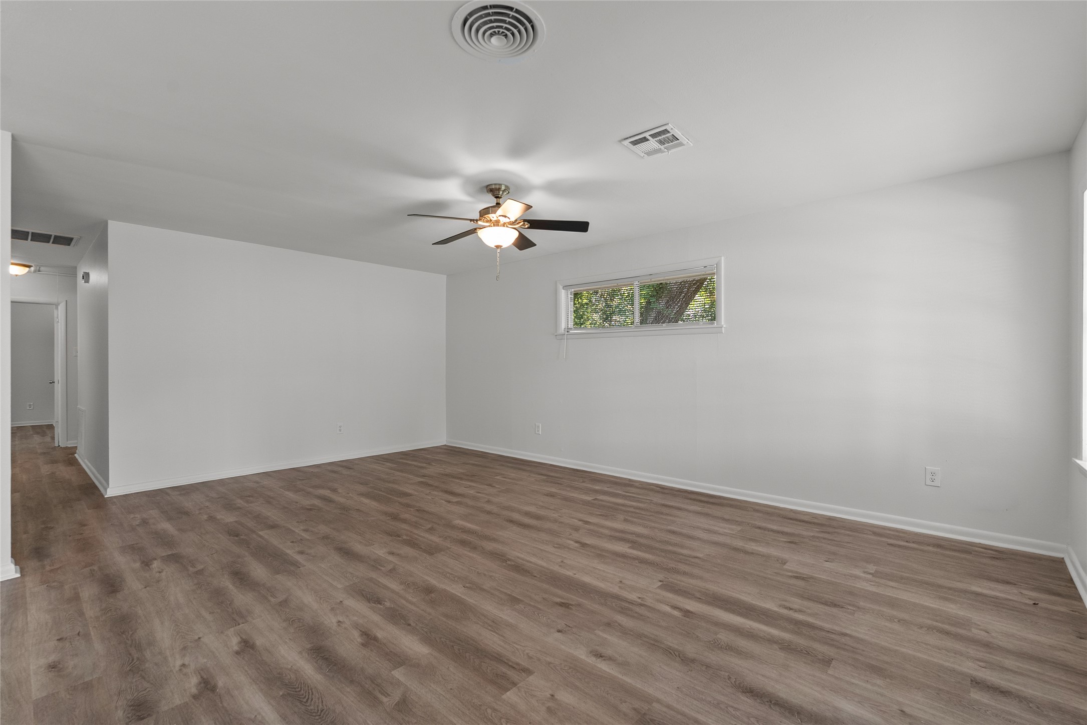 1102 Avenue C Property Photo 24