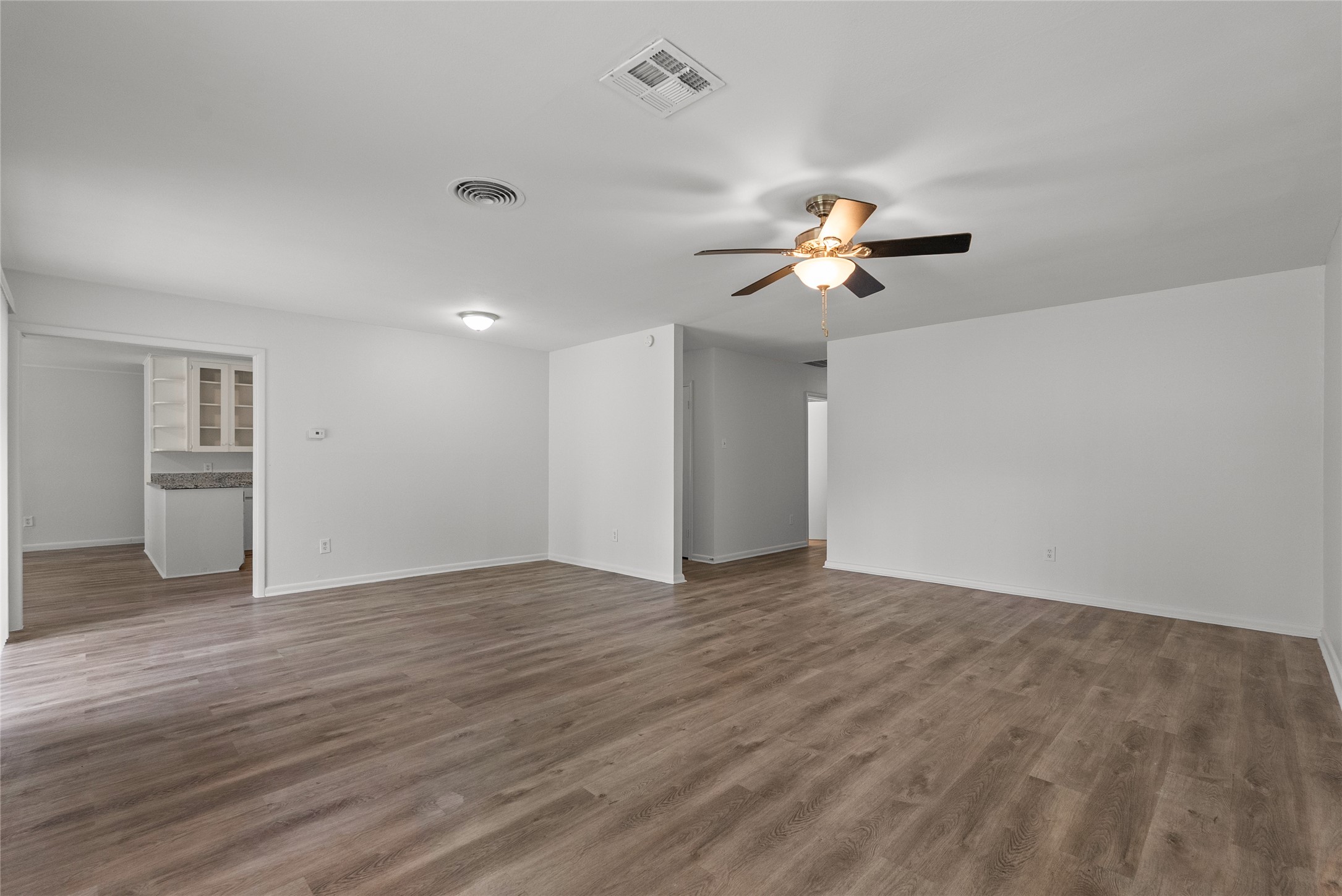 1102 Avenue C Property Photo 25