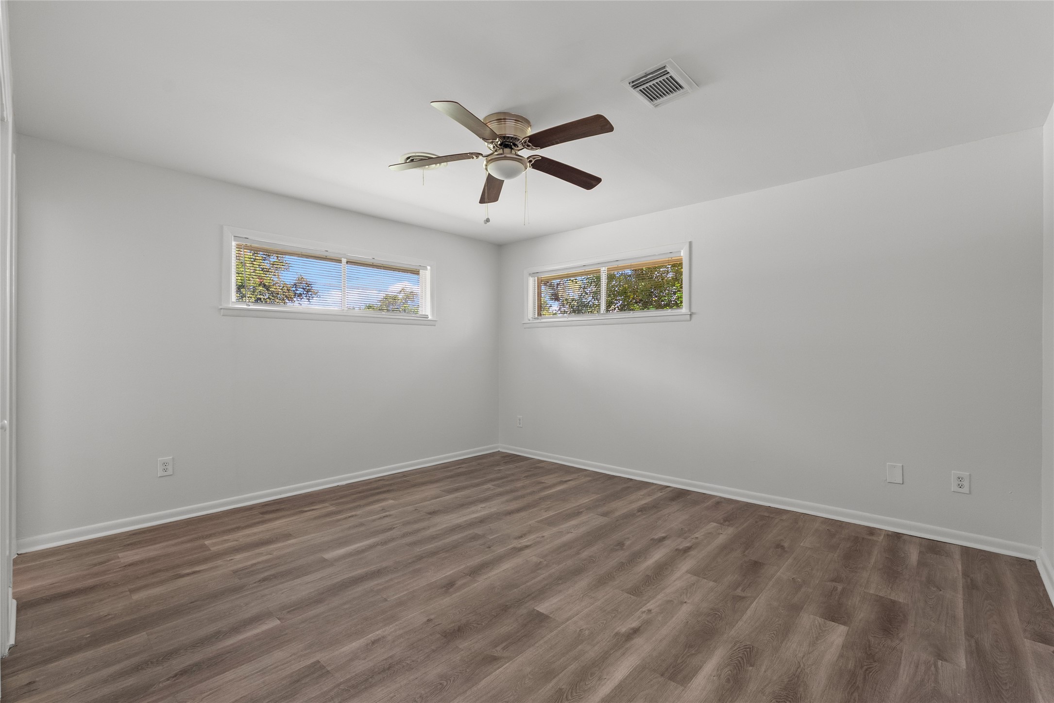 1102 Avenue C Property Photo 28