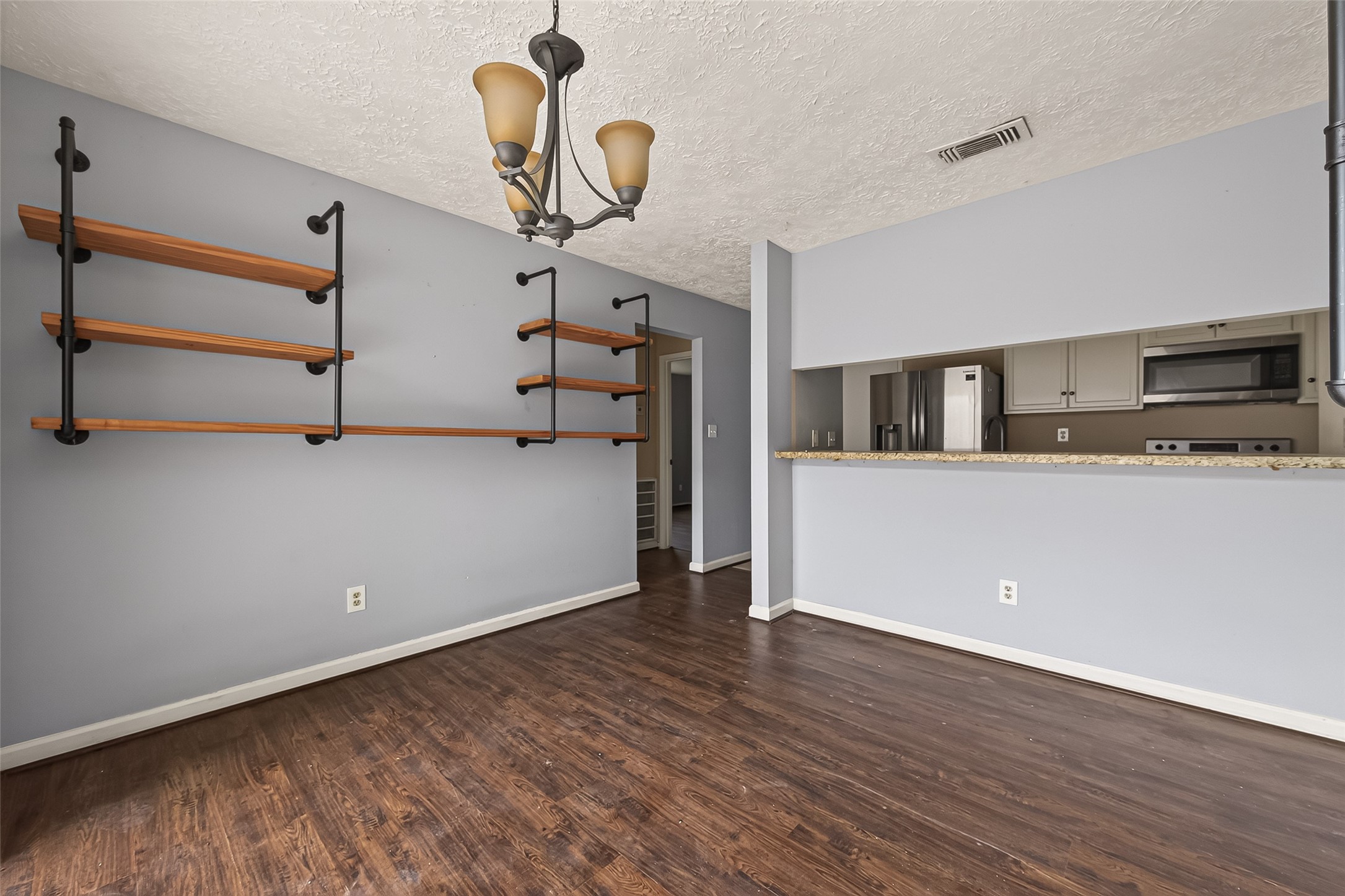 10318 Buffalo Bend Drive Property Photo 5