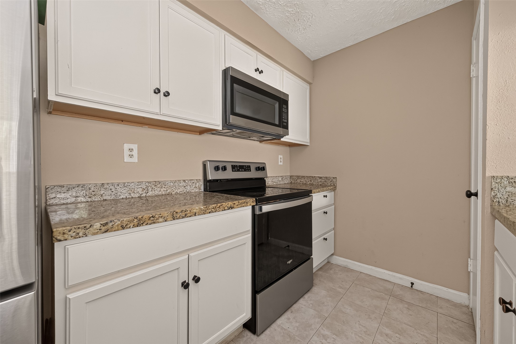 10318 Buffalo Bend Drive Property Photo 8