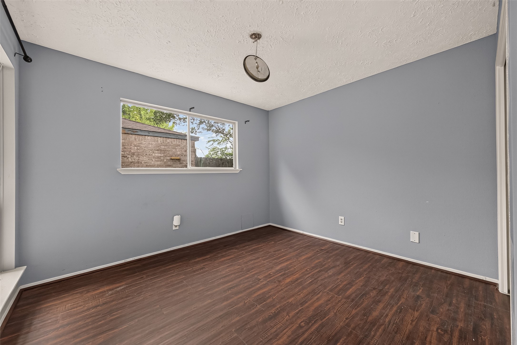 10318 Buffalo Bend Drive Property Photo 16