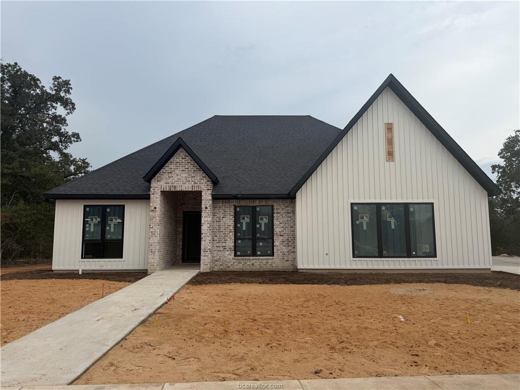 4610 Sawgrass Property Photo