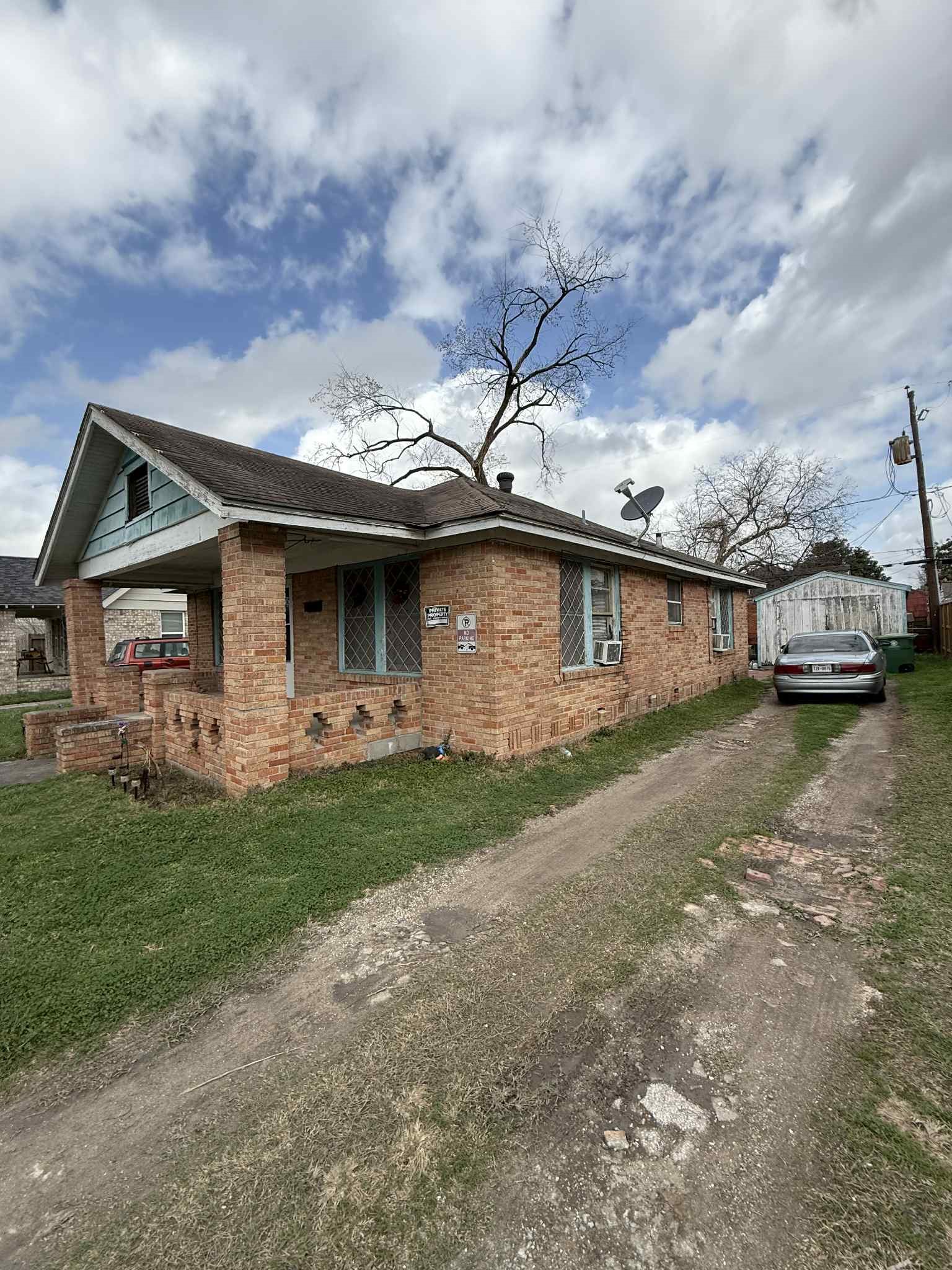 7351 Walker Street Property Photo 2