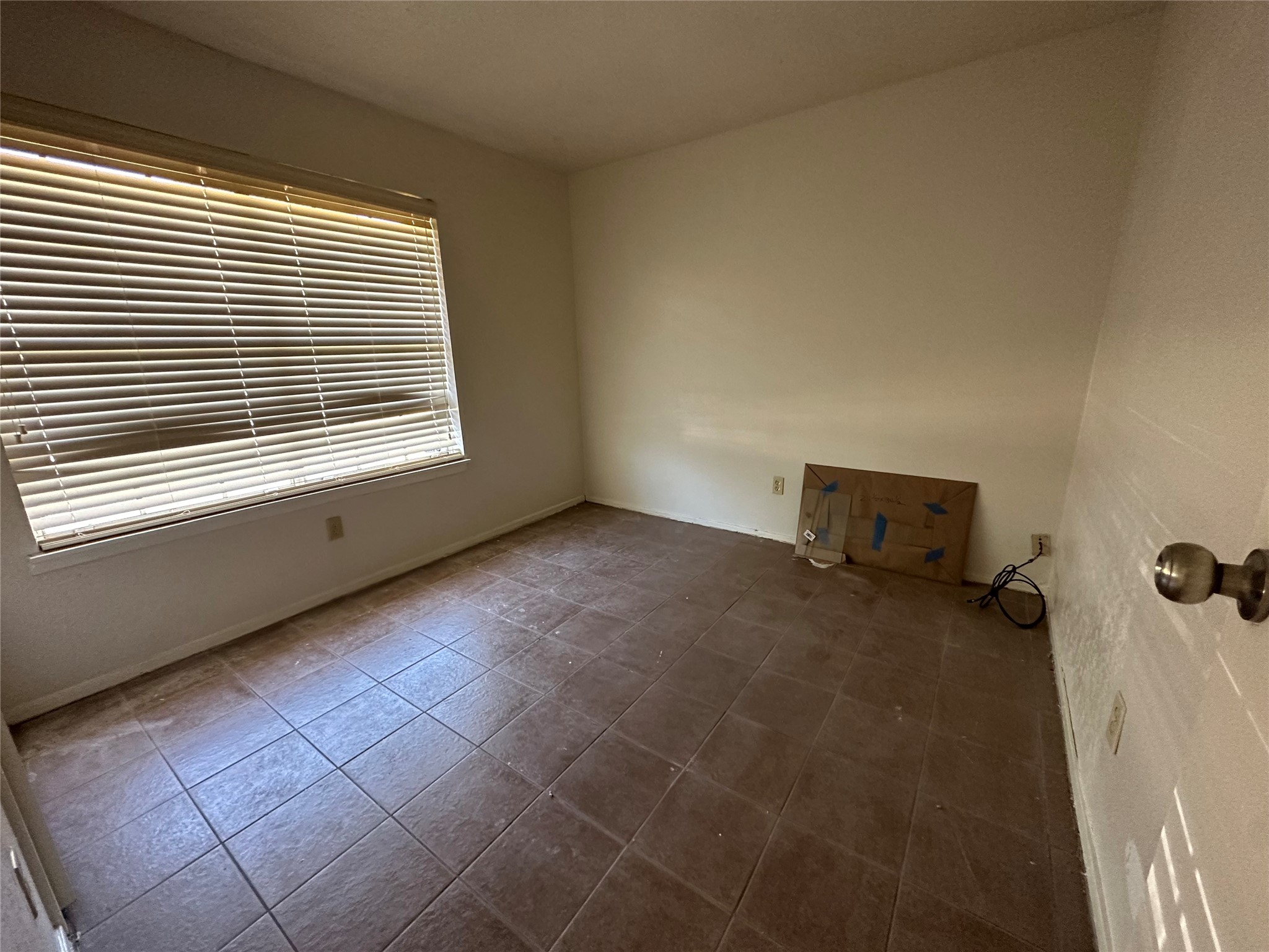 14846 Waterside Dr Property Photo 7
