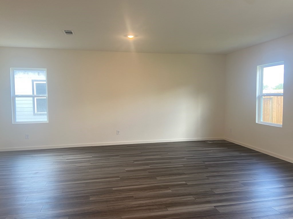 31210 Williams Landing Street Property Photo 3