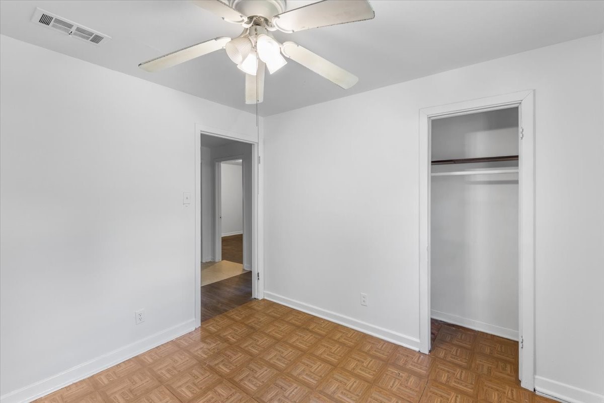 8002 Woodlyn Road Property Photo 11