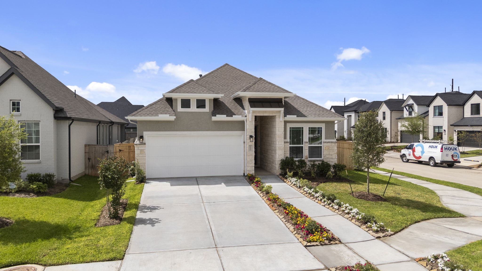 10930 Middle Ridge Drive Property Photo 3