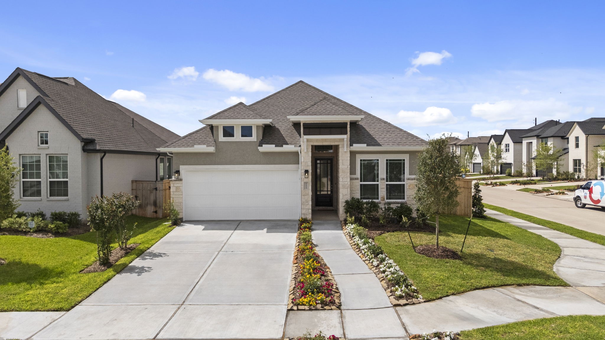 10930 Middle Ridge Drive Property Photo 4