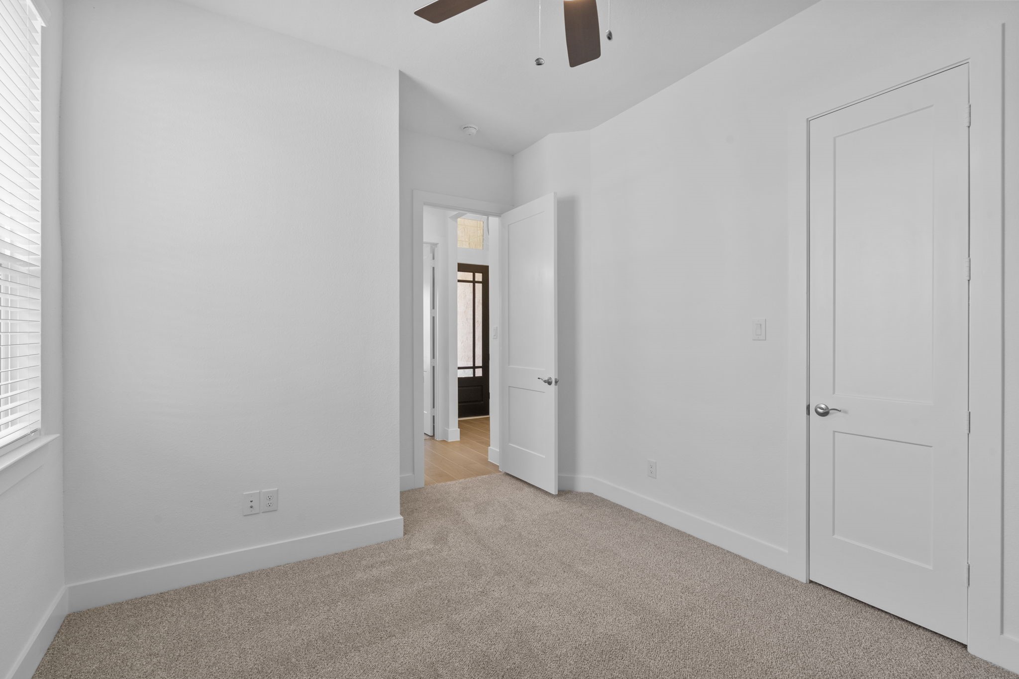 10930 Middle Ridge Drive Property Photo 10