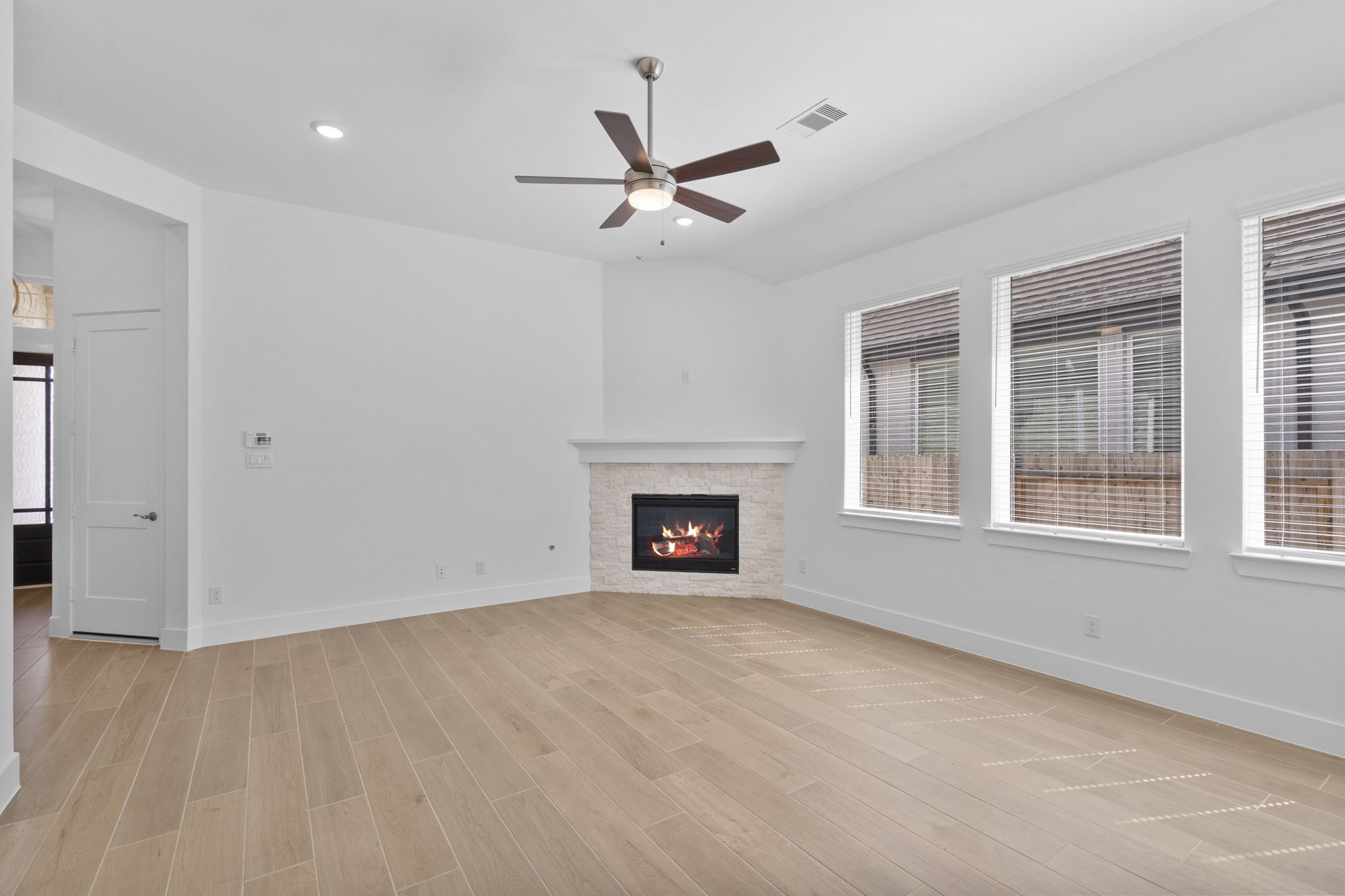 10930 Middle Ridge Drive Property Photo 13