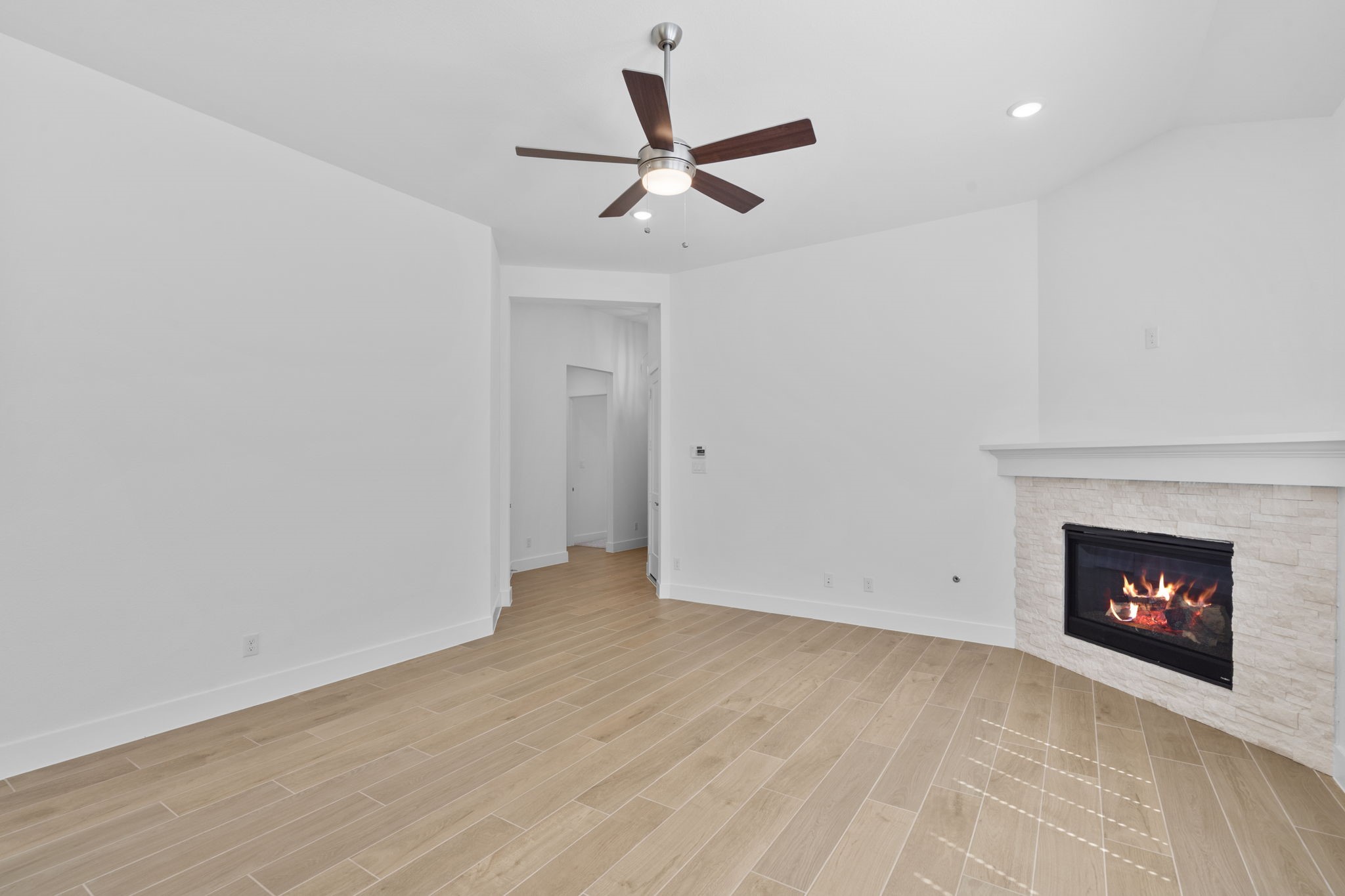10930 Middle Ridge Drive Property Photo 14