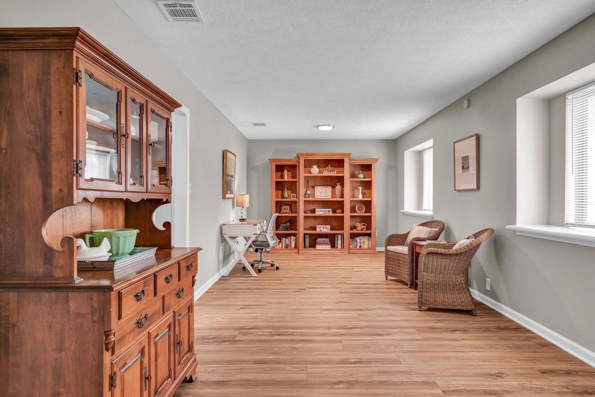 528 Daffodil Street Property Photo 7