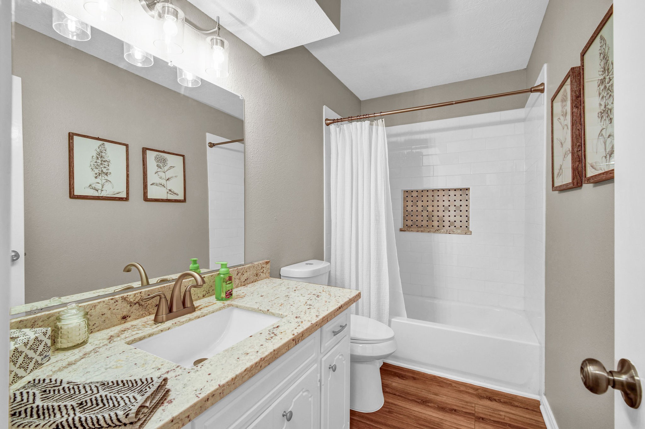528 Daffodil Street Property Photo 19