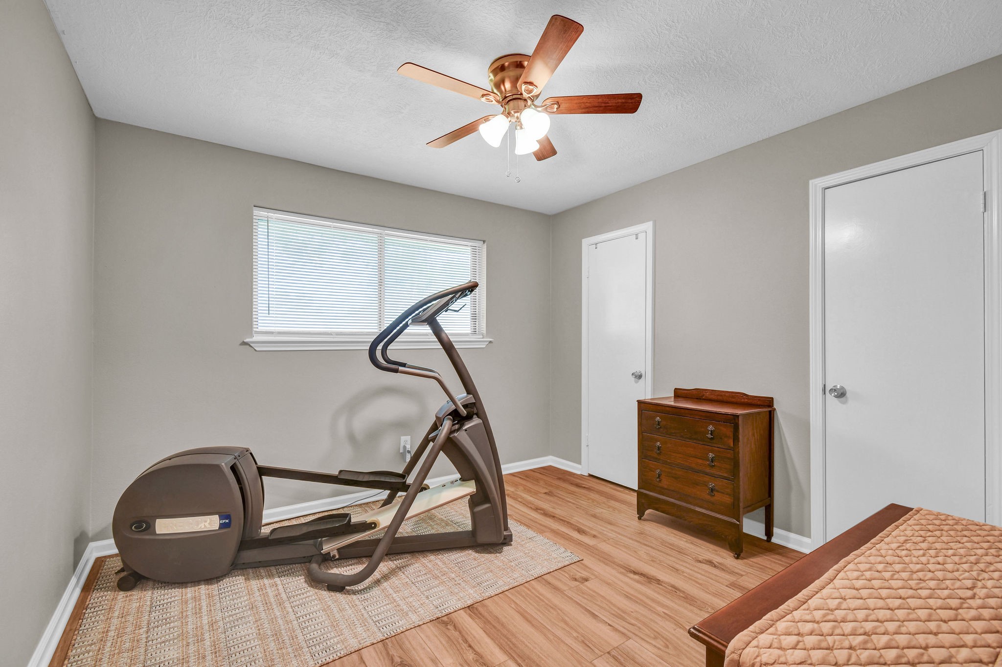 528 Daffodil Street Property Photo 29