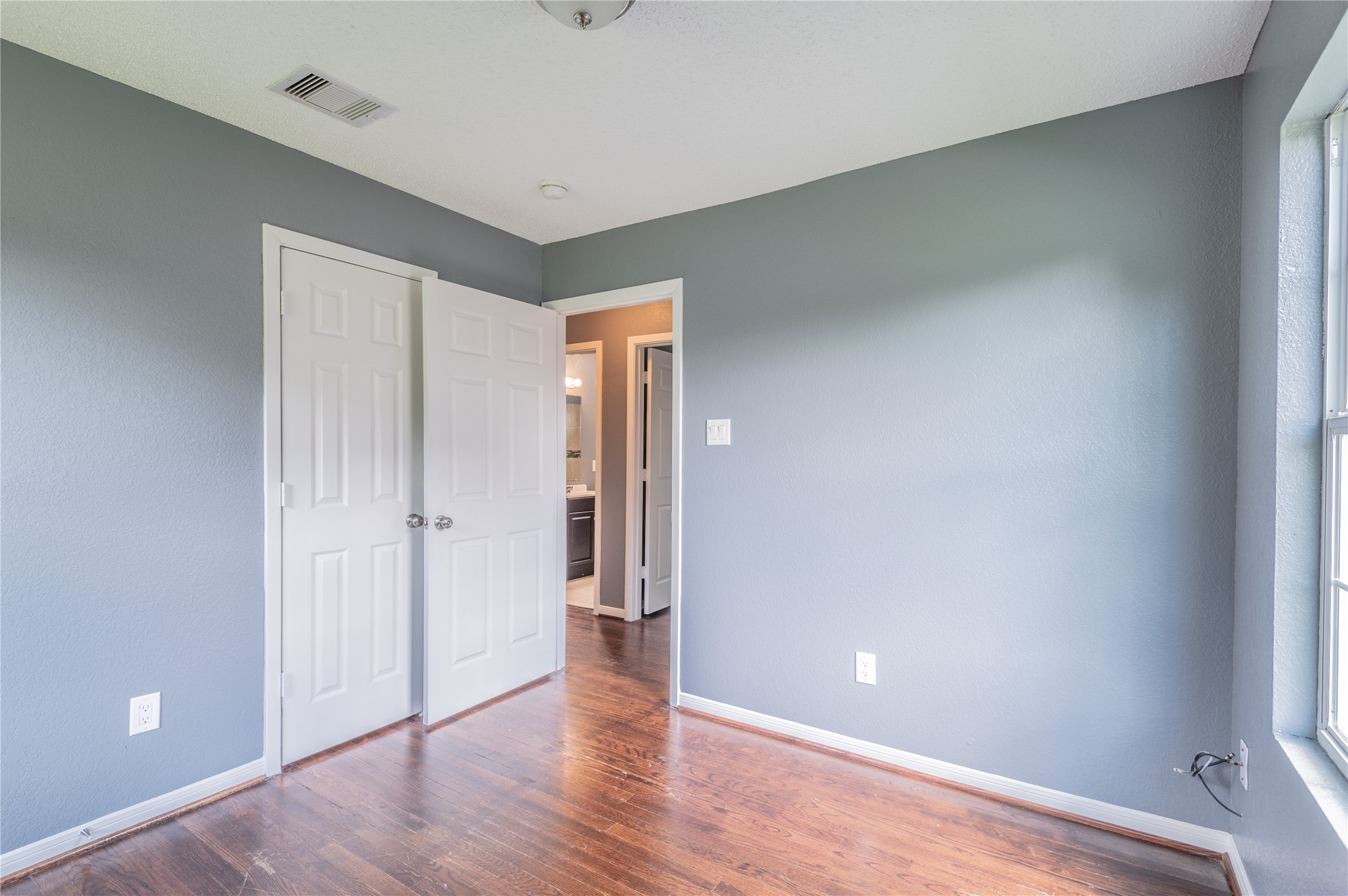 5407 Thrush Drive Property Photo 7
