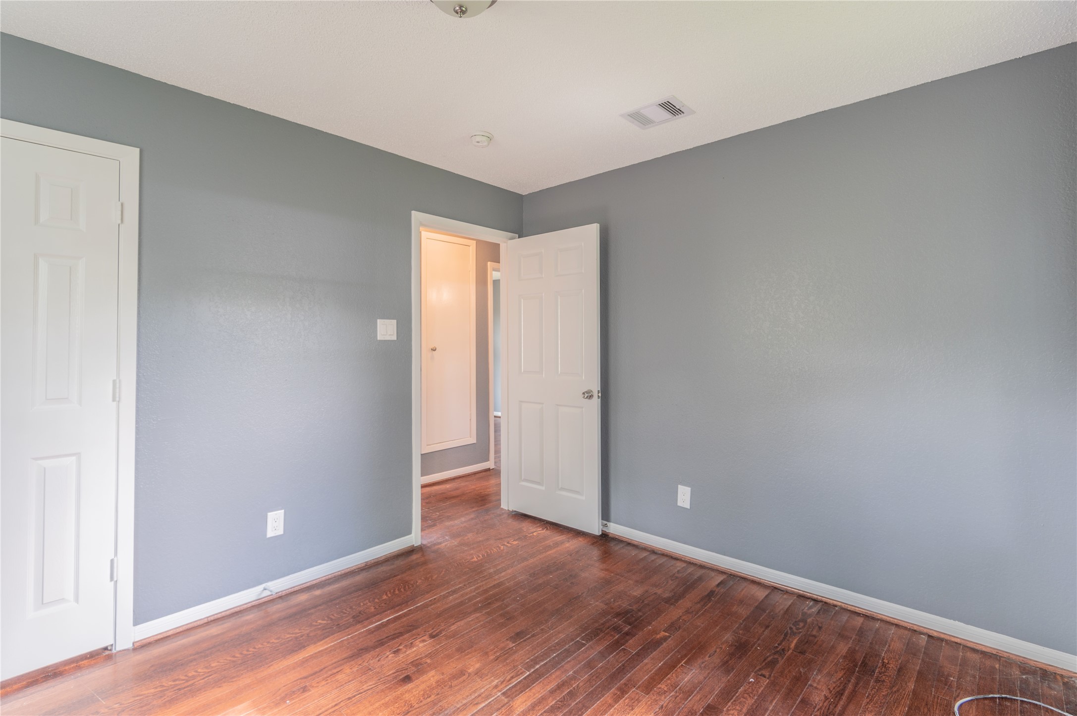 5407 Thrush Drive Property Photo 11