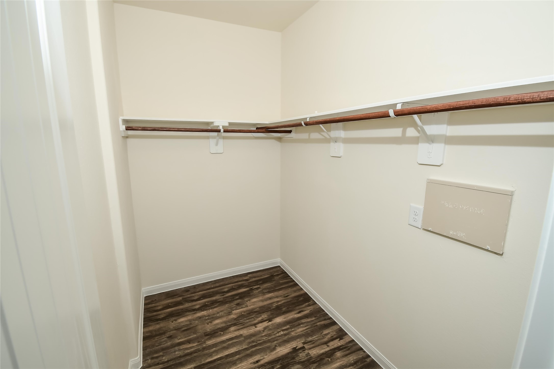 29626 Woodsons Shore Drive Property Photo 9