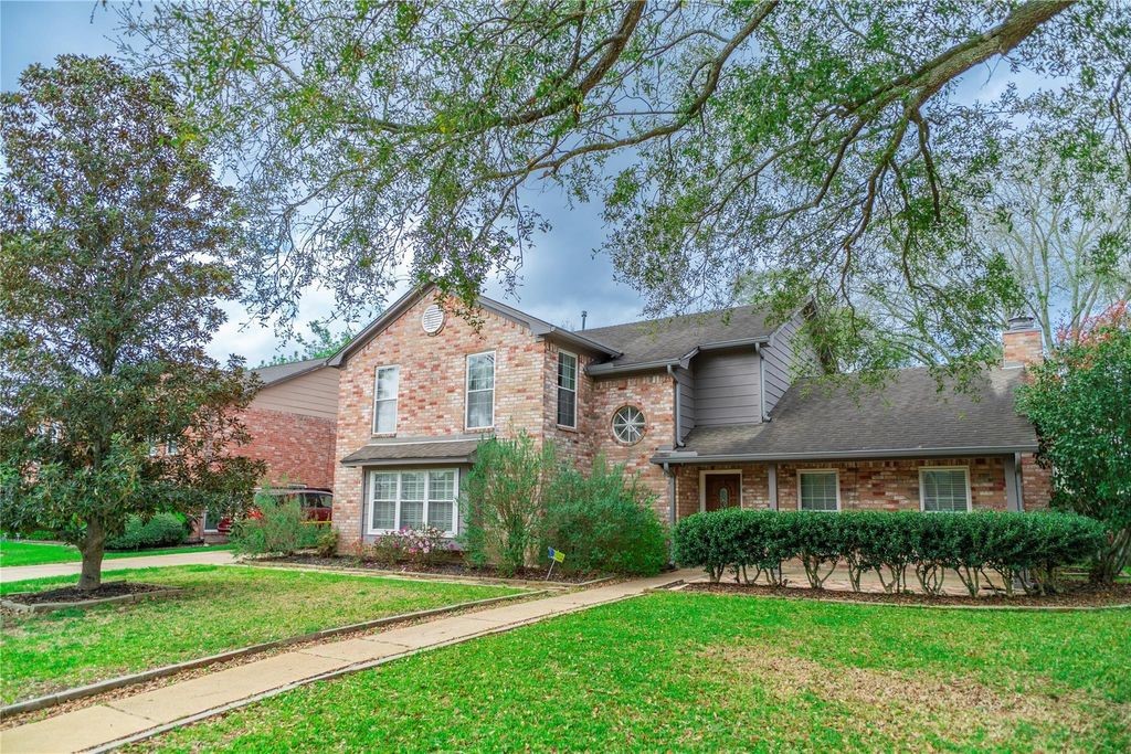18310 Spellbrook Drive Property Photo
