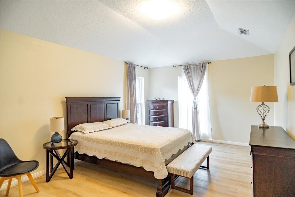 18310 Spellbrook Drive Property Photo 12