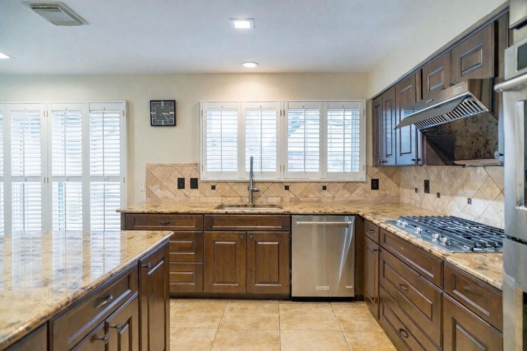 18310 Spellbrook Drive Property Photo 39