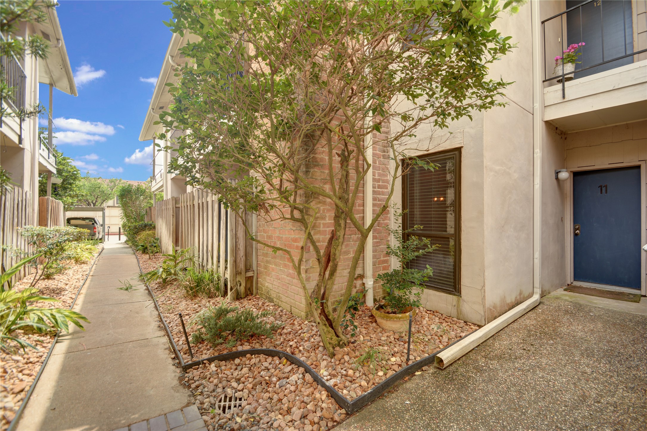 1818 Augusta Drive 11 Property Photo 21