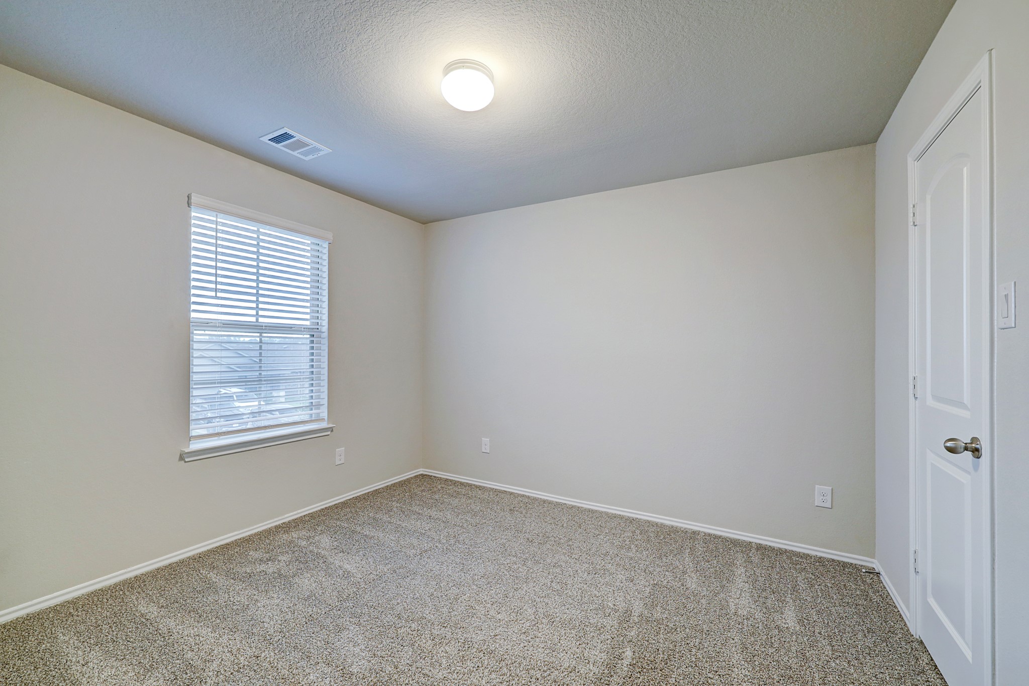 14242 W Pine Heart Drive Property Photo 8