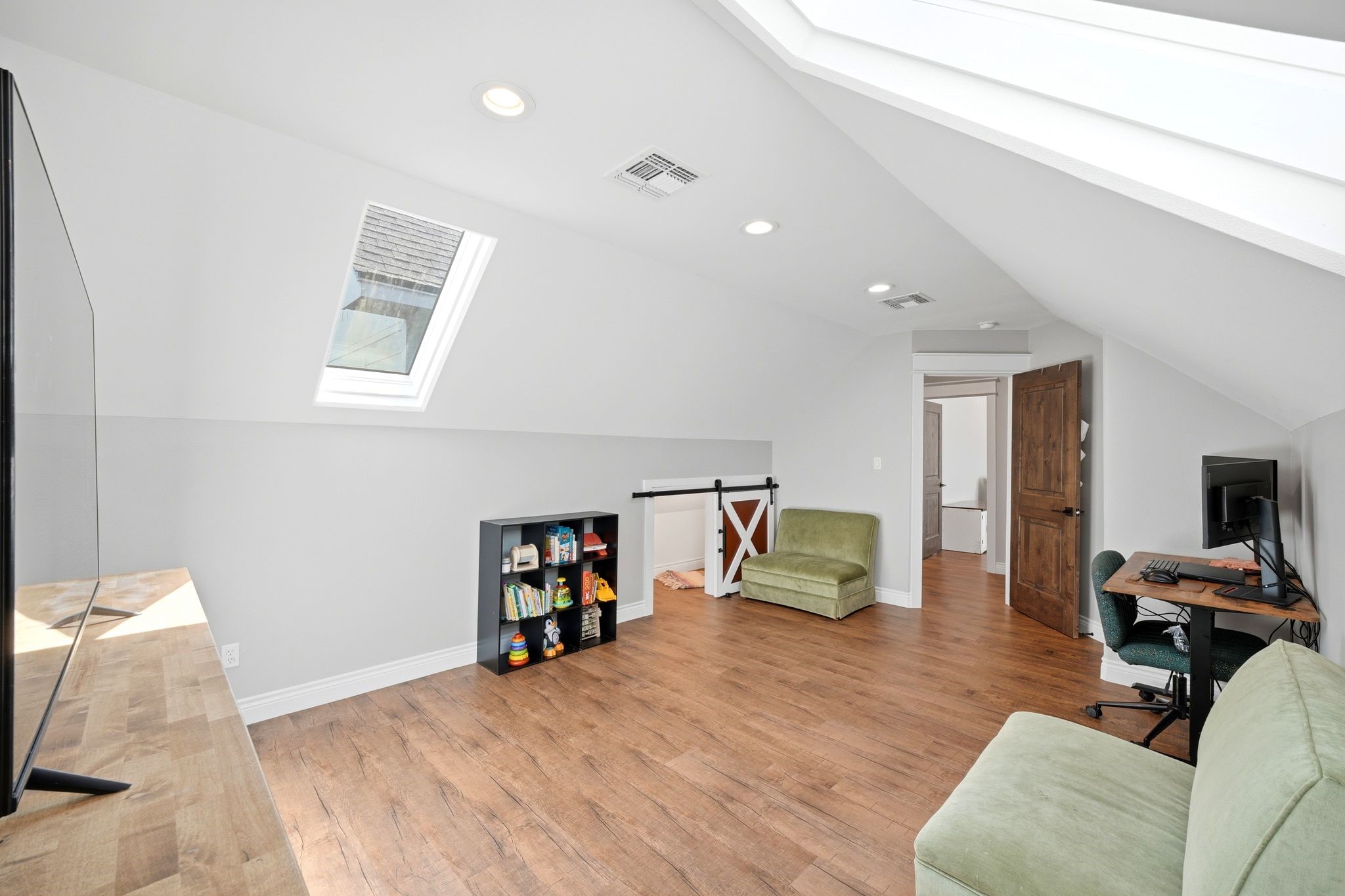 523 Dayspring Property Photo 26