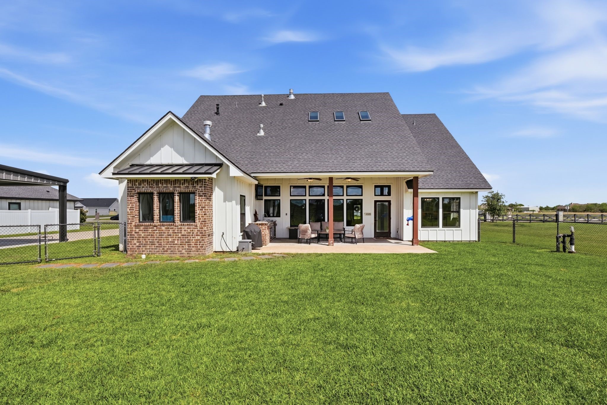 523 Dayspring Property Photo 34