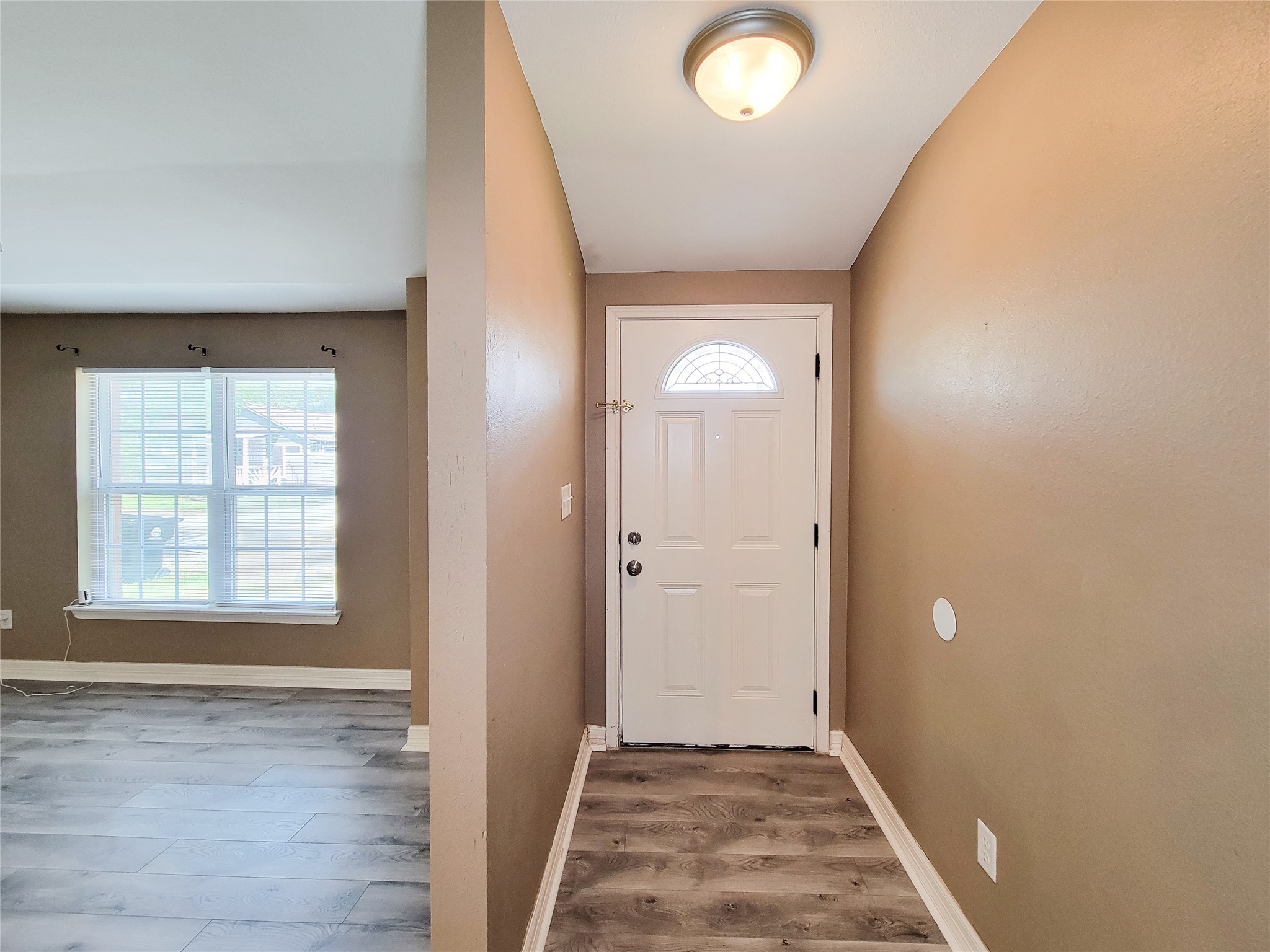 3401 Delhi A Property Photo 5