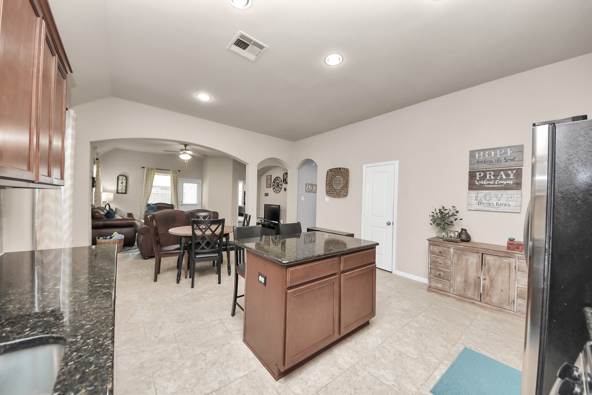 18614 Magnolia Dell Drive Property Photo 11