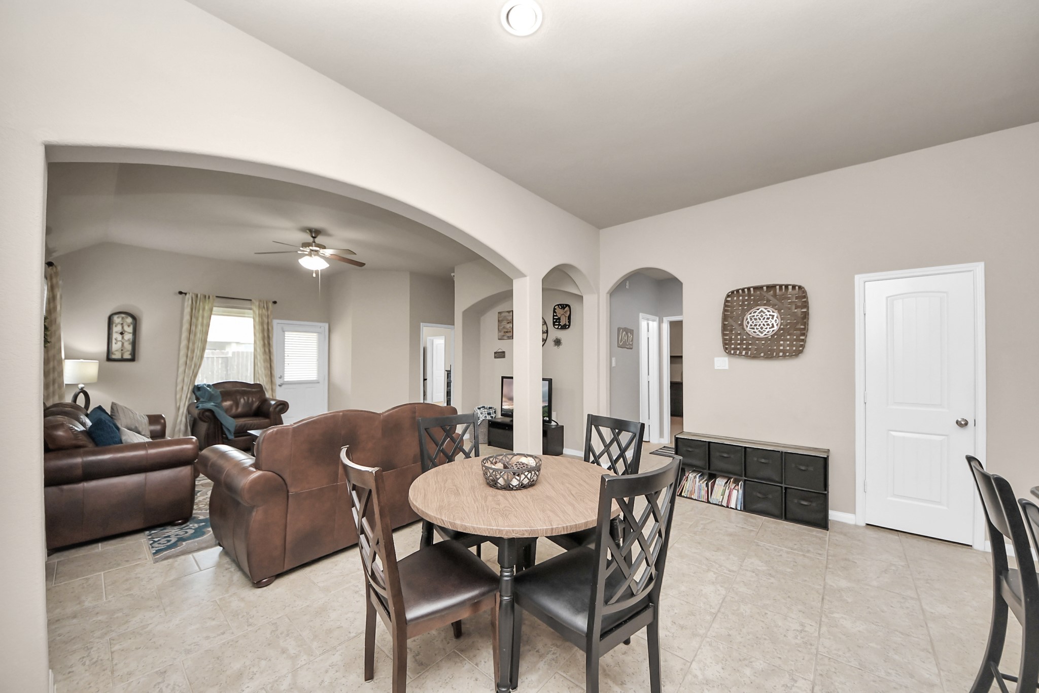 18614 Magnolia Dell Drive Property Photo 14