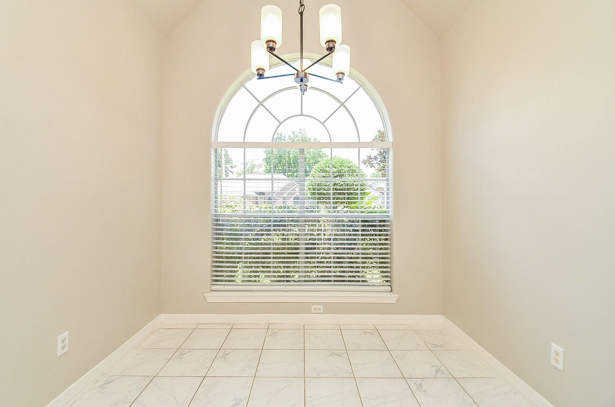6146 Rocky Nook Drive Property Photo 8