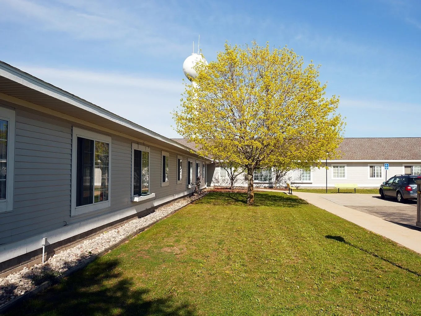 6776 State St Property Photo 3