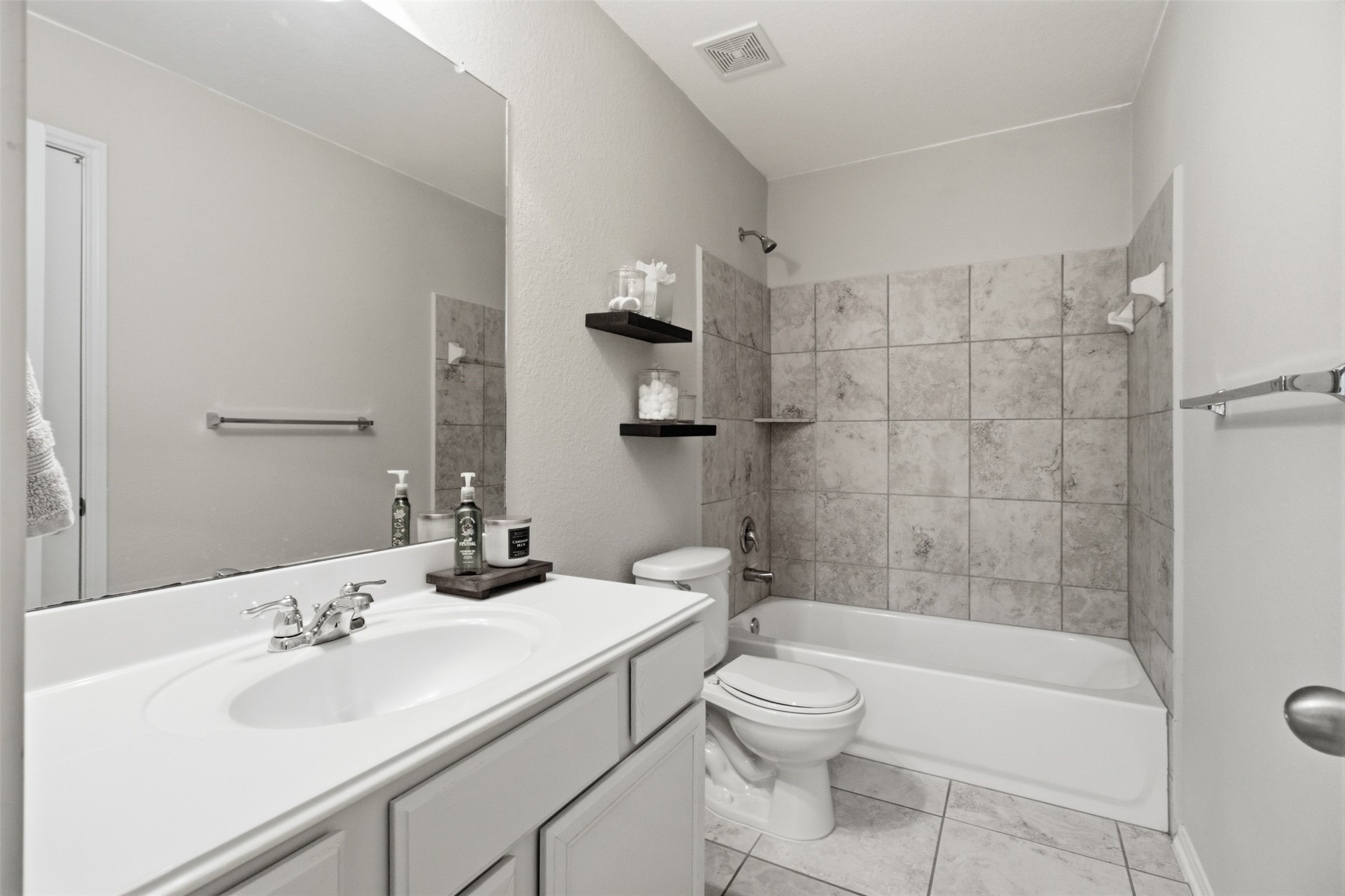9951 Chimney Swift Lane Property Photo 22