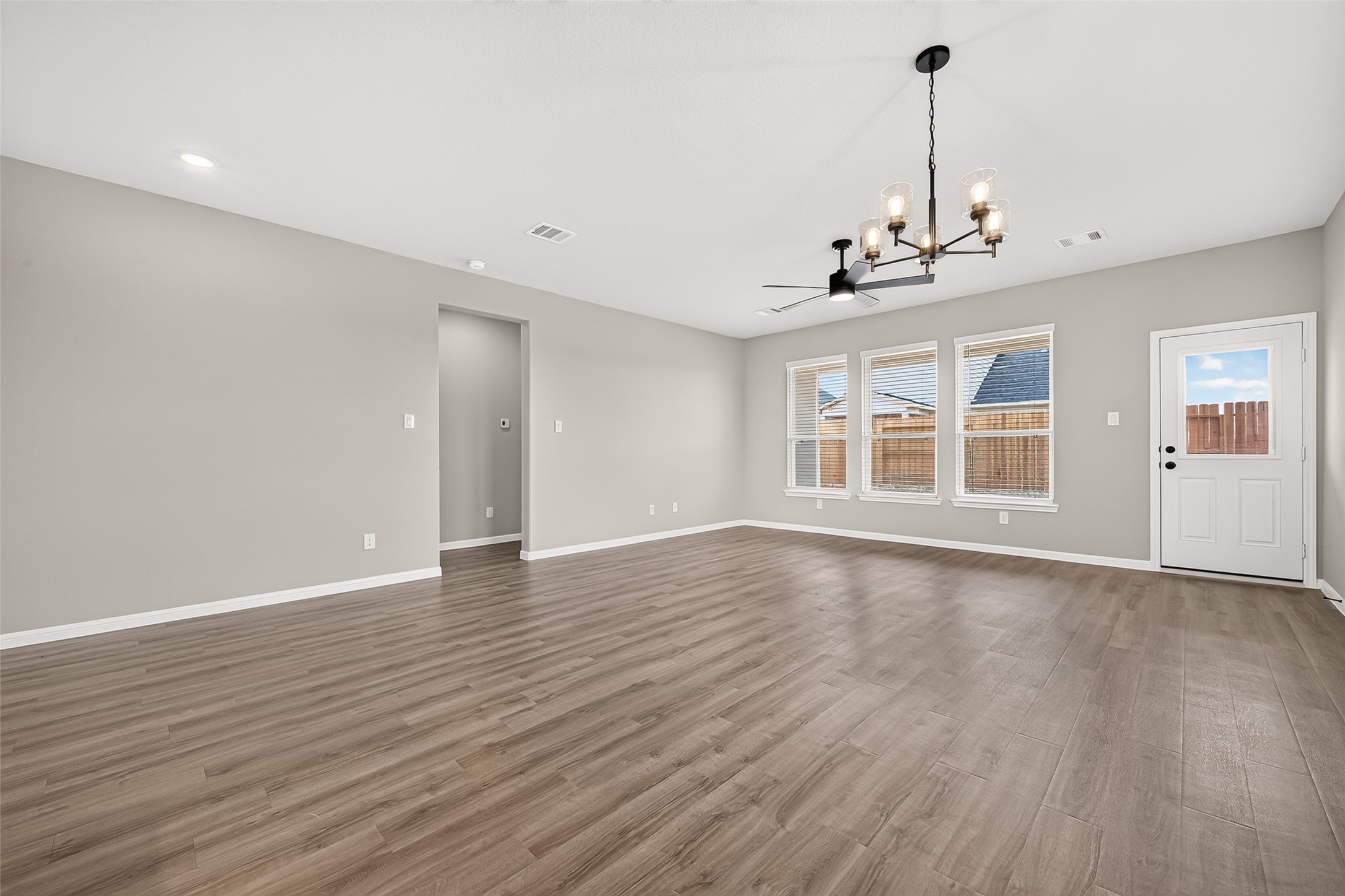 461 San Sebatian Place Property Photo 7