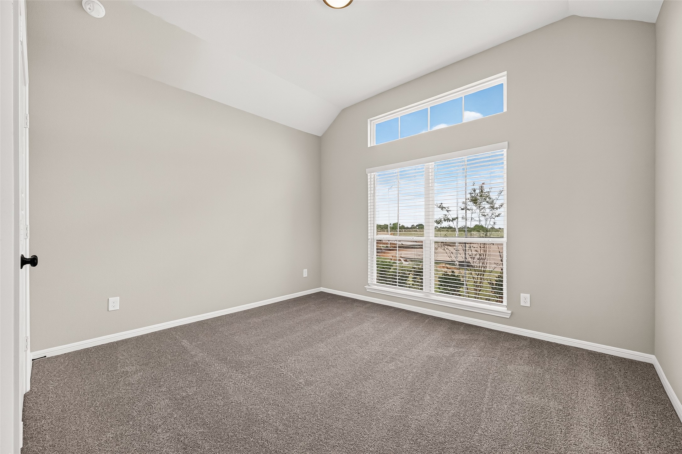 461 San Sebatian Place Property Photo 34