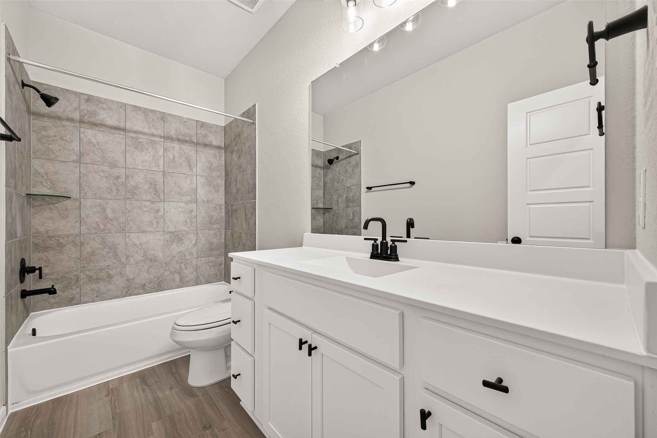 461 San Sebatian Place Property Photo 38