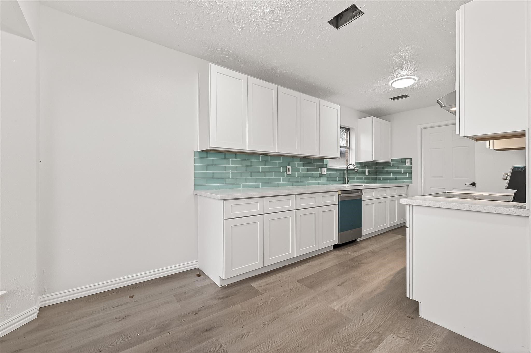 16235 La Terra Drive Property Photo 34