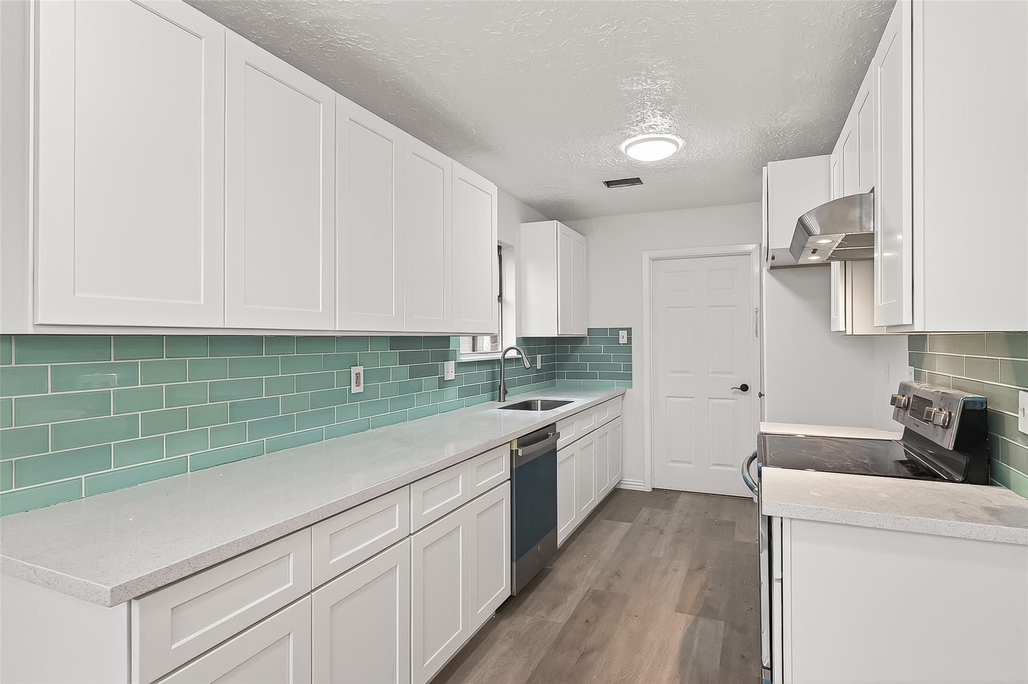 16235 La Terra Drive Property Photo 37