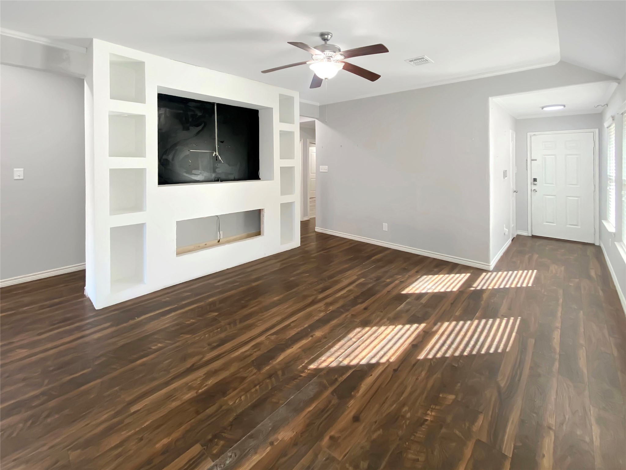 10307 Solitude Way Property Photo 5