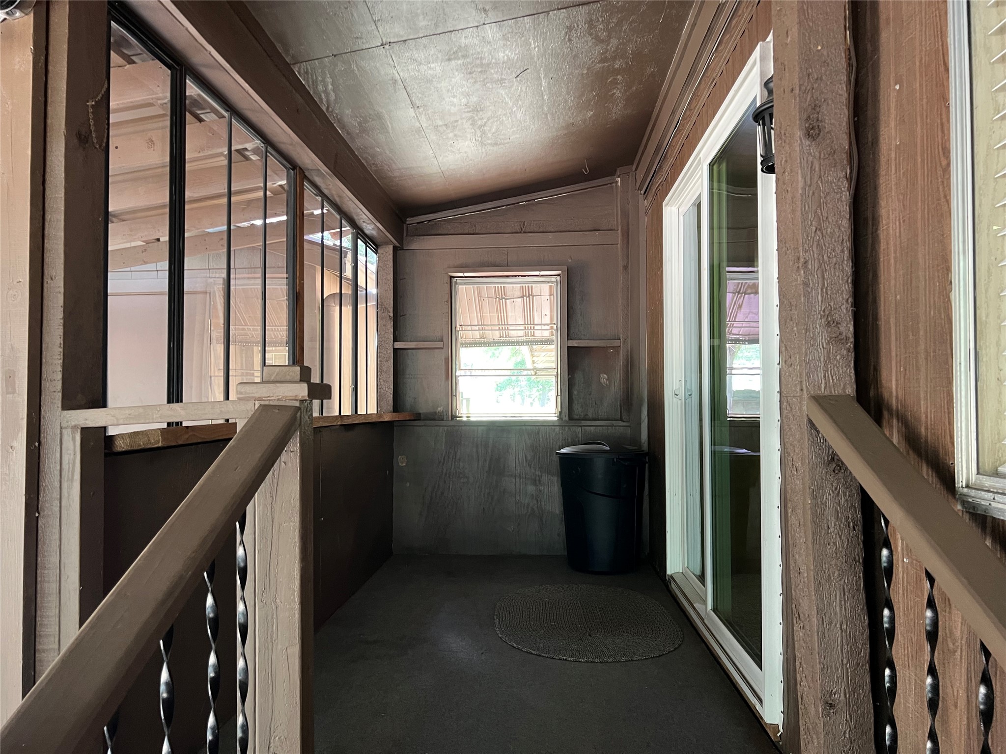 39 E Whippoorwill Lane Property Photo 2