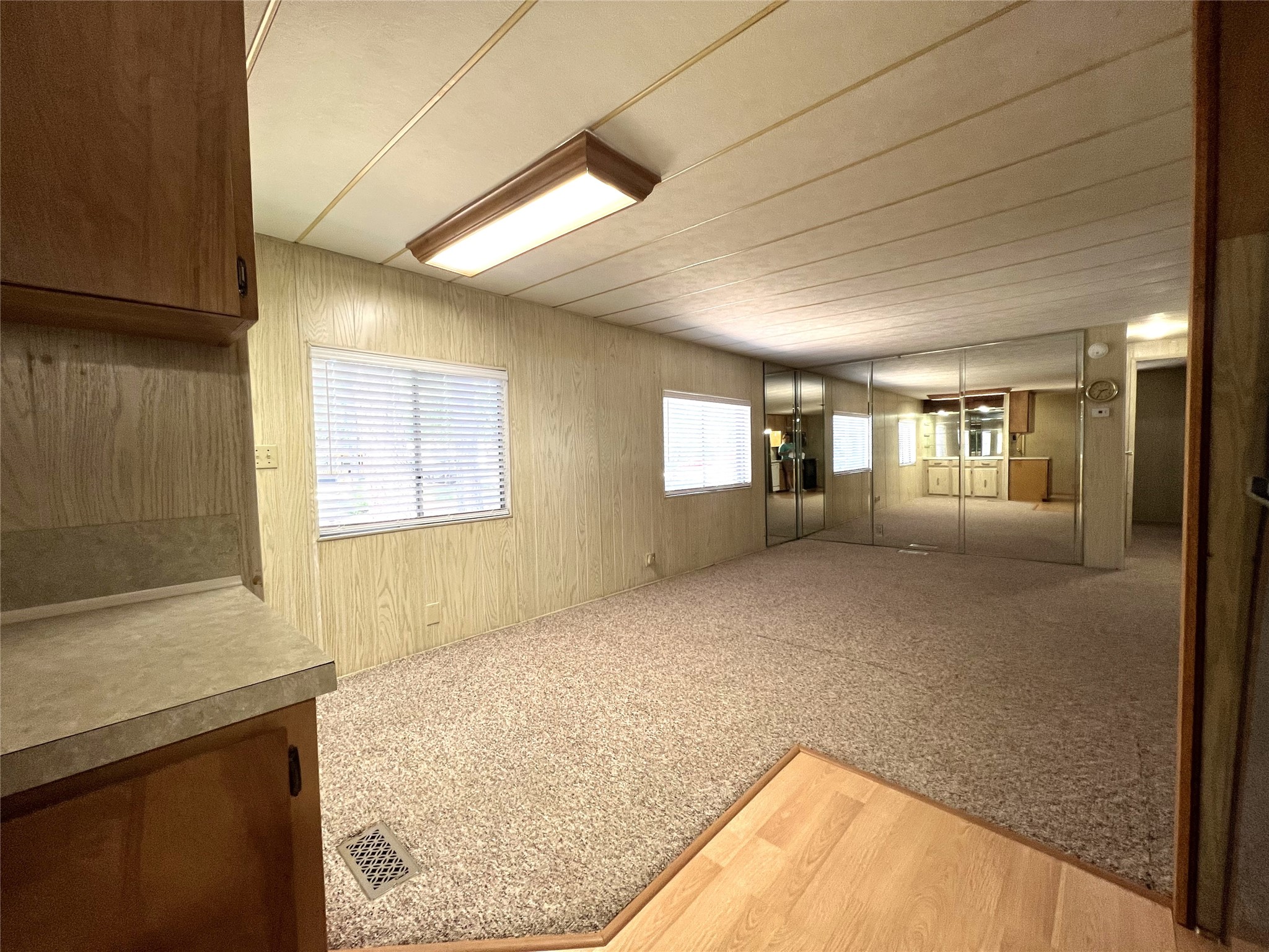 39 E Whippoorwill Lane Property Photo 7