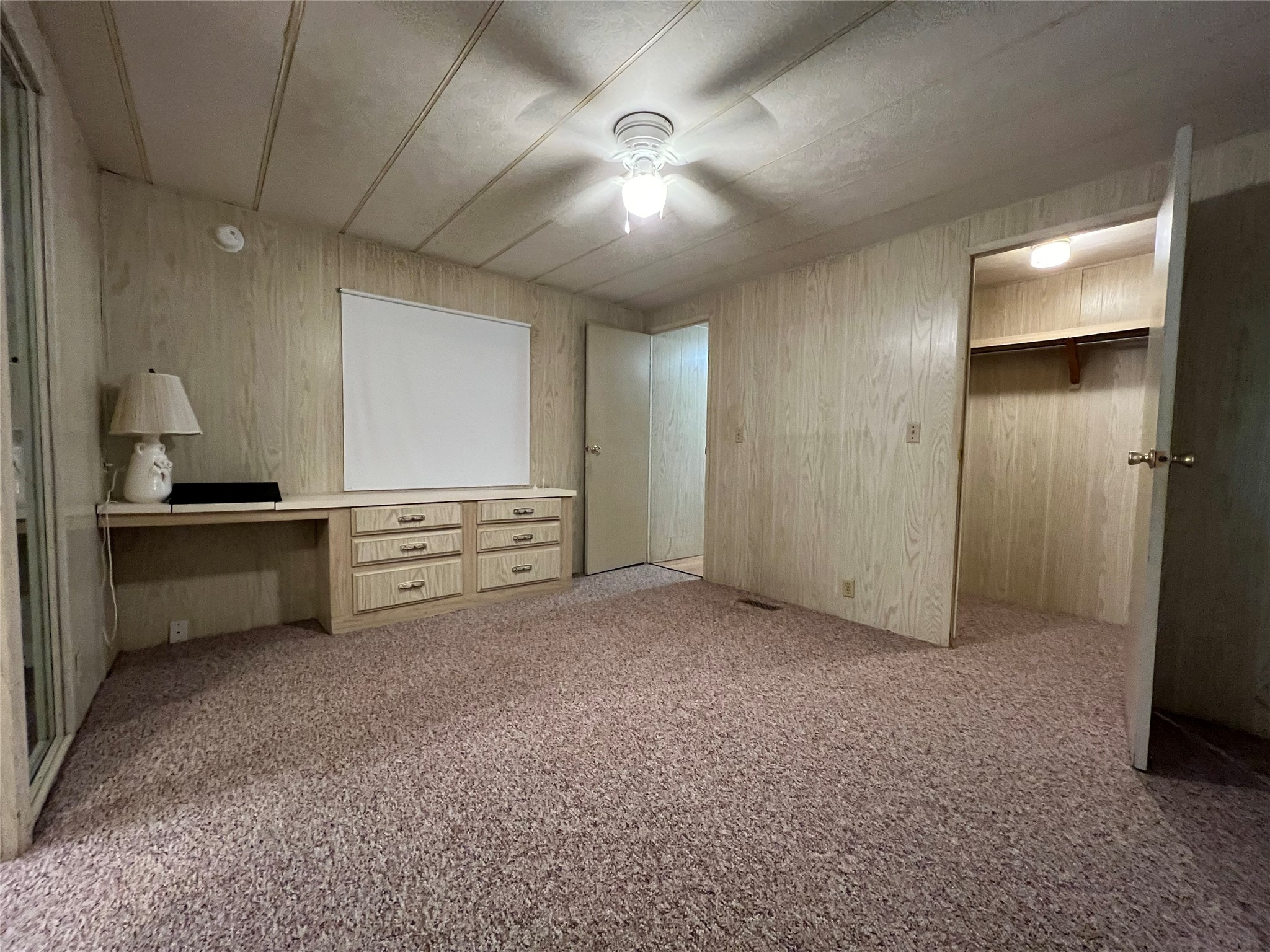 39 E Whippoorwill Lane Property Photo 9