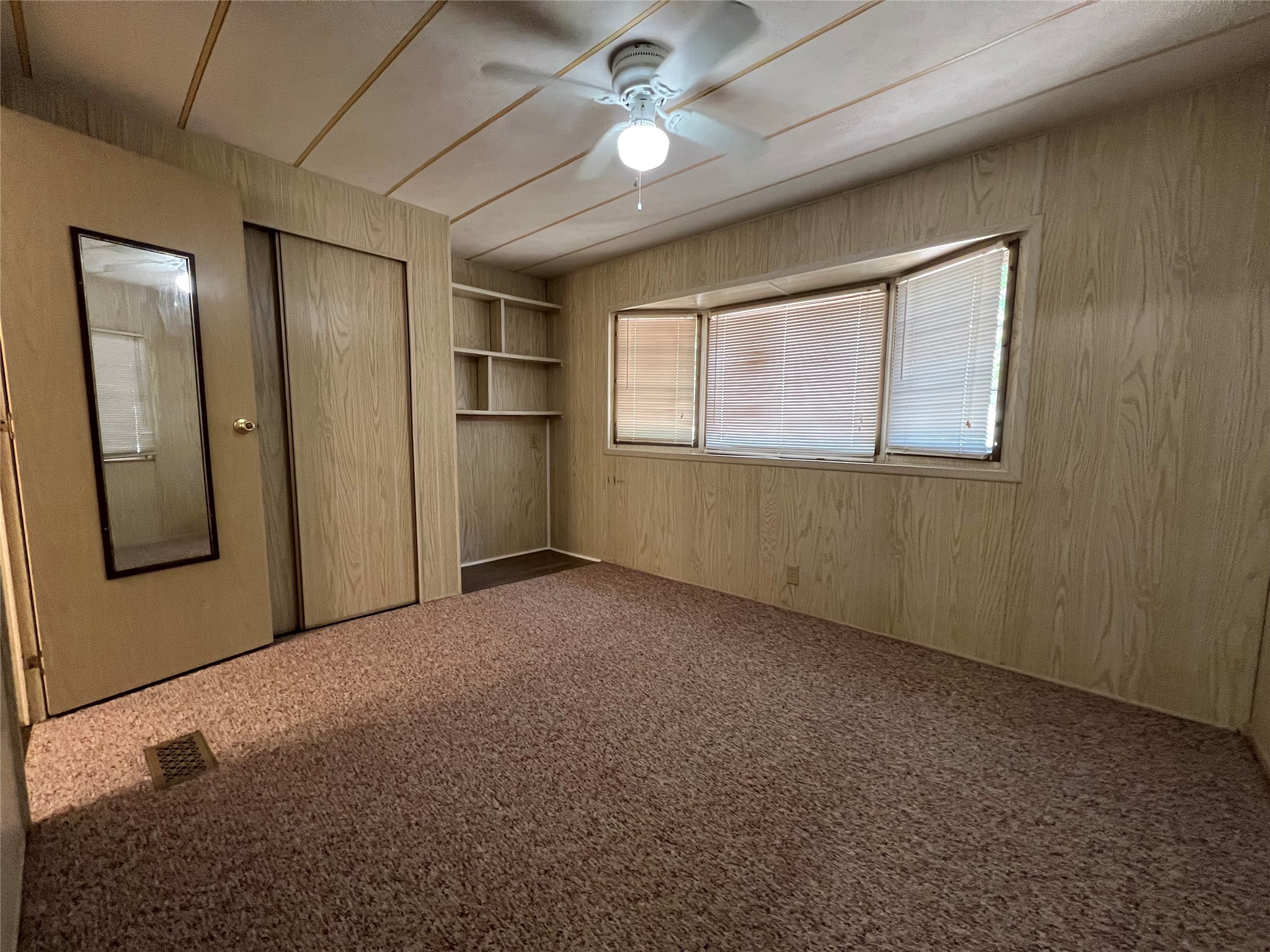39 E Whippoorwill Lane Property Photo 13