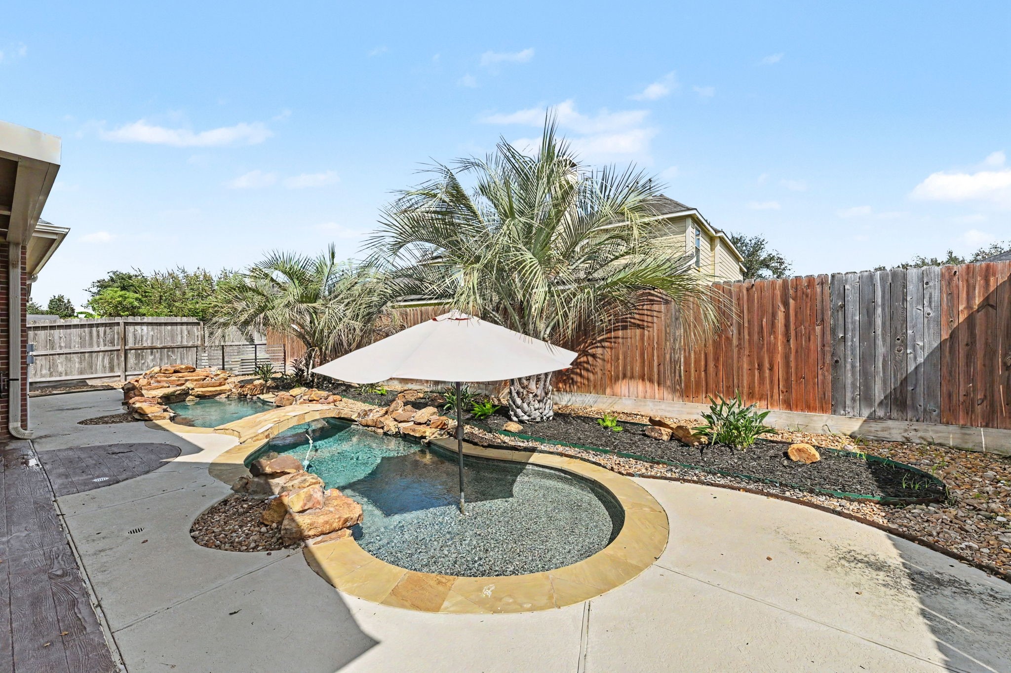 28006 Rusty Hawthorne Drive Property Photo 3