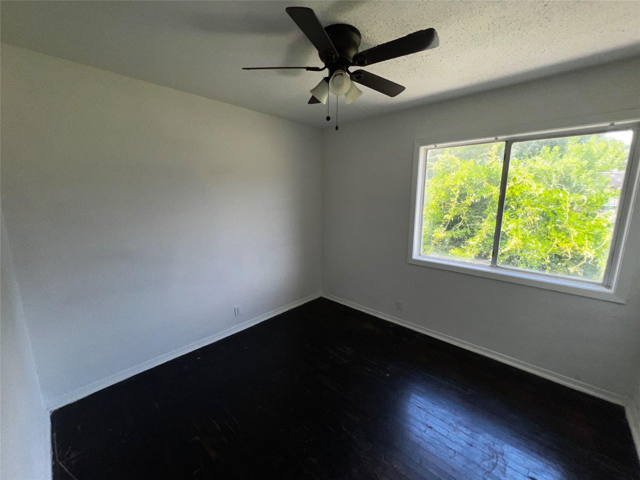 9306 St Lo Road Property Photo 5