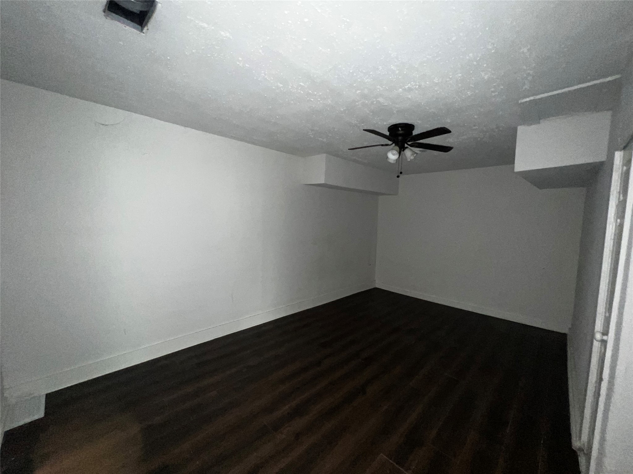 9306 St Lo Road Property Photo 8